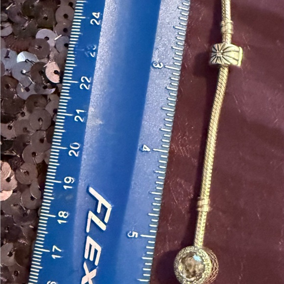 Pandora bracelet, 2 charms and spacer - Picture 5 of 8